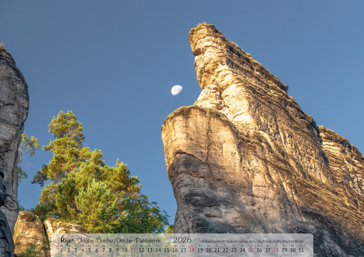 Nástěnný kalendář 2026, Český ráj, strana měsíce říjen, verze na šířku